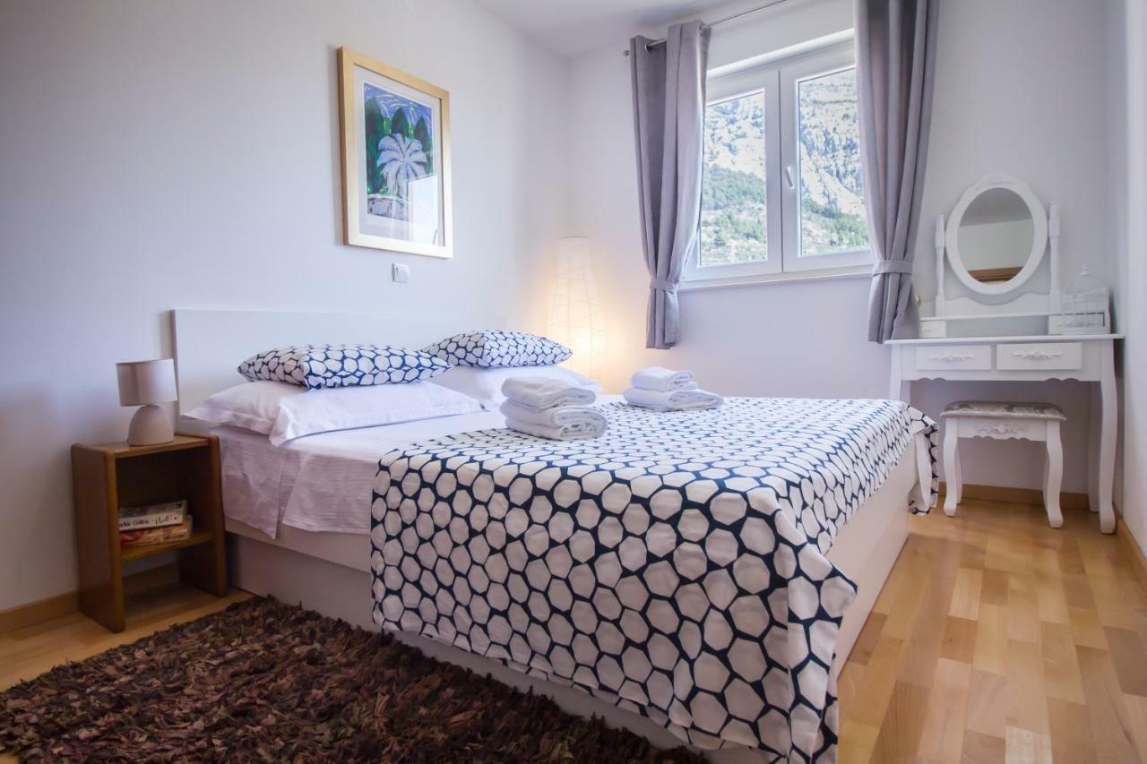 Apartment Marinovic Makarska Exterior foto